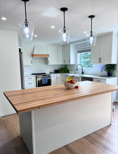 A bright, freshly cleaned Saskatoon home